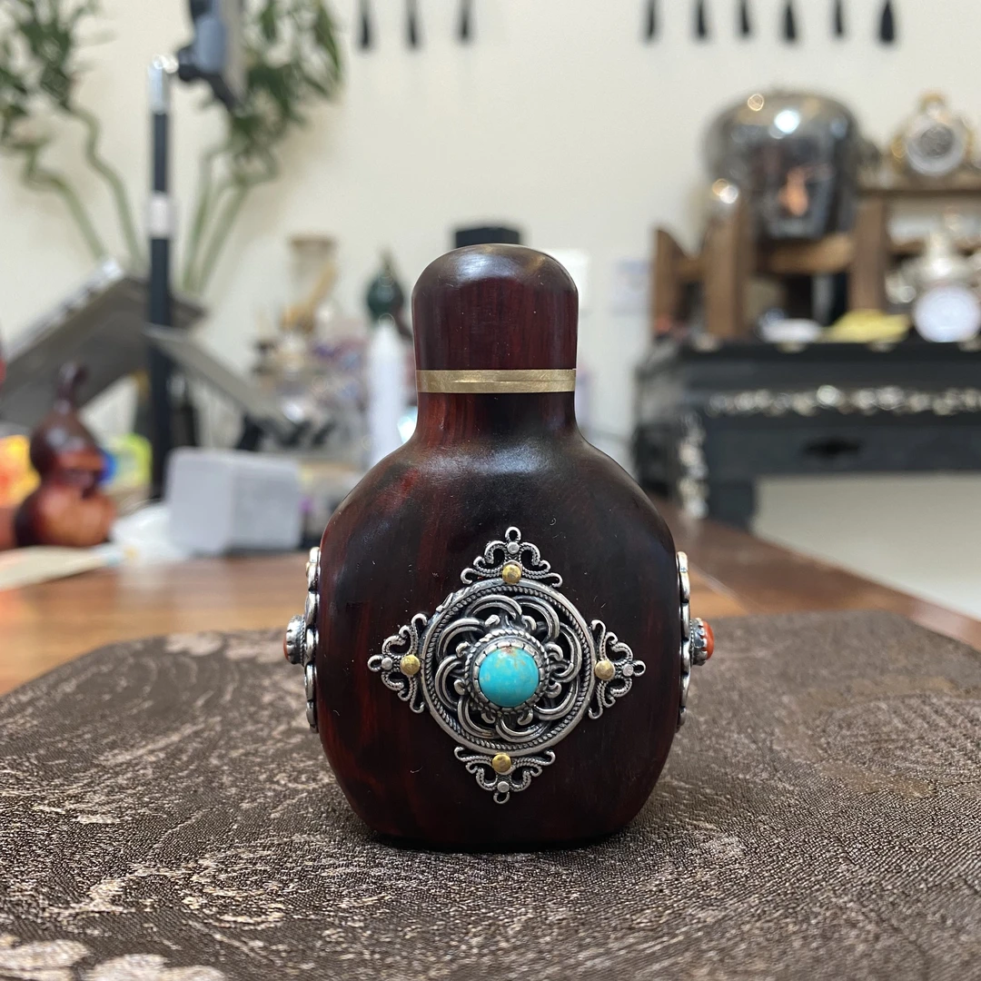 925银木质银制品 民族工艺鼻烟壶 BYH00015