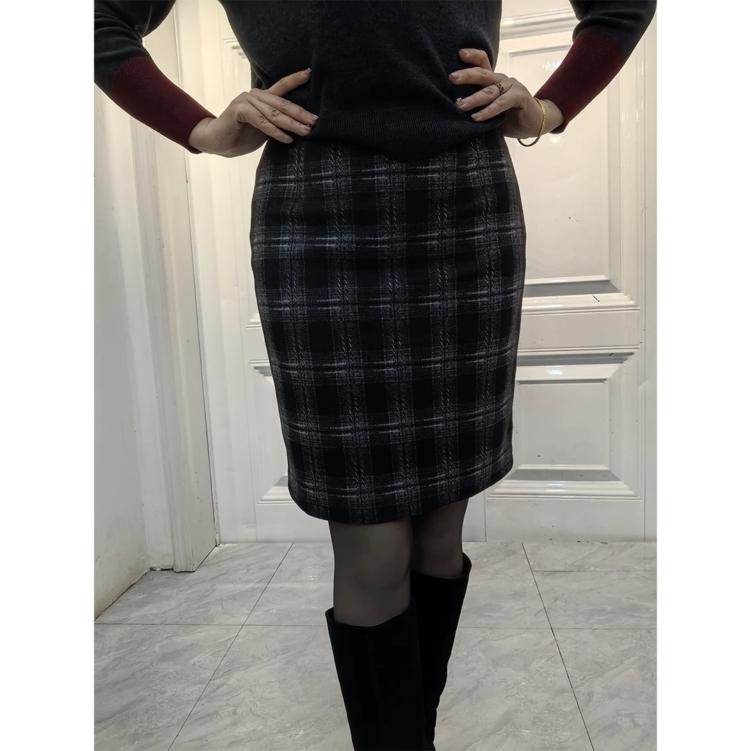 时尚百搭格子半身裙