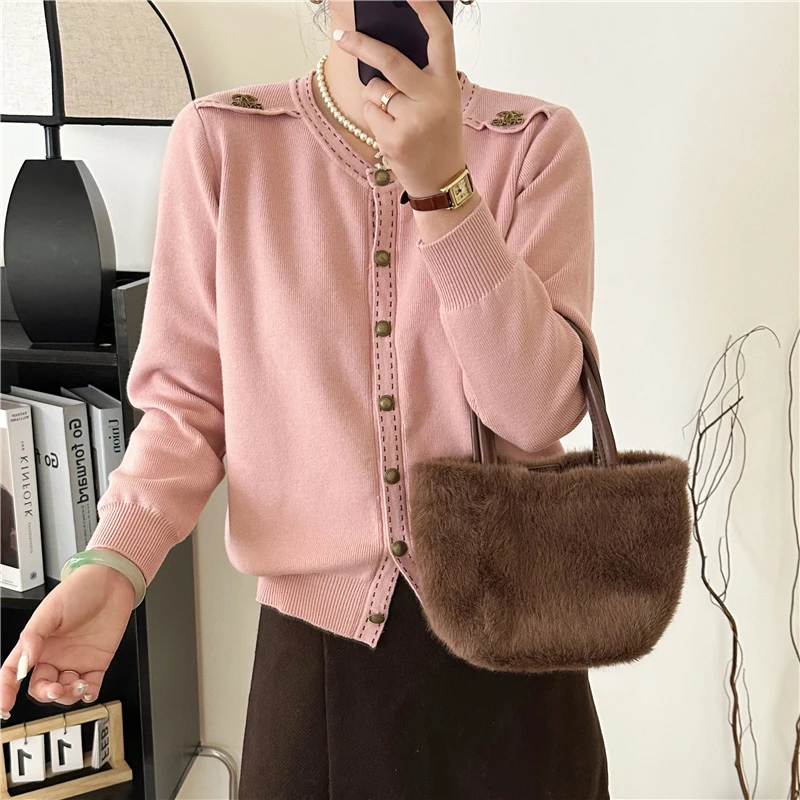 秋冬圆领条纹纽扣气质针织开衫长袖