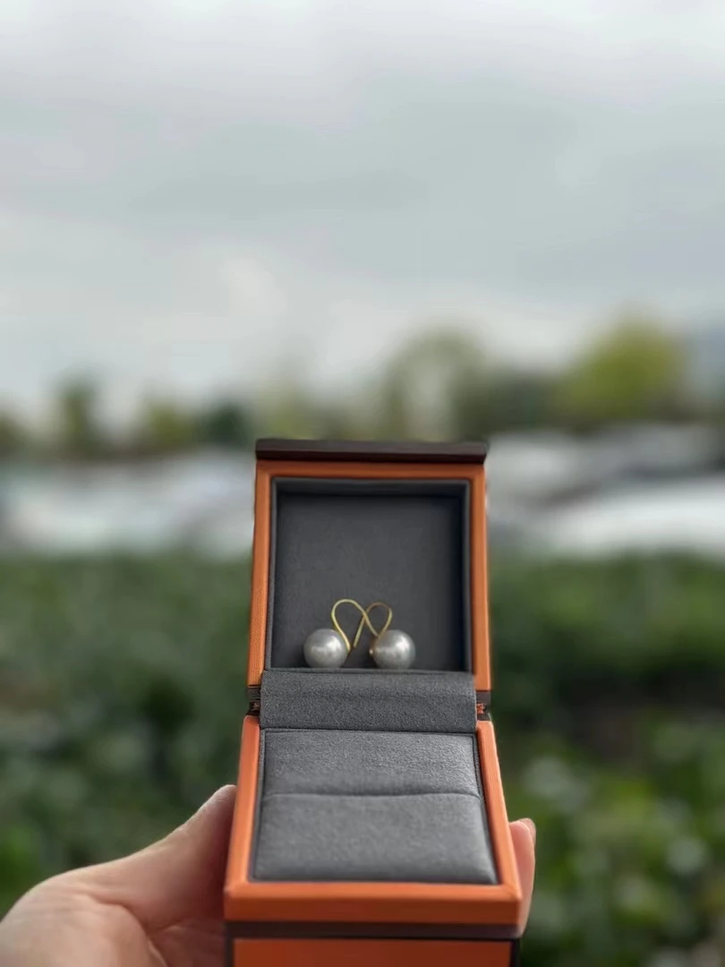 天然淡水珍珠 正圆 极光 高跟鞋耳钩10-11mmS925银镀金