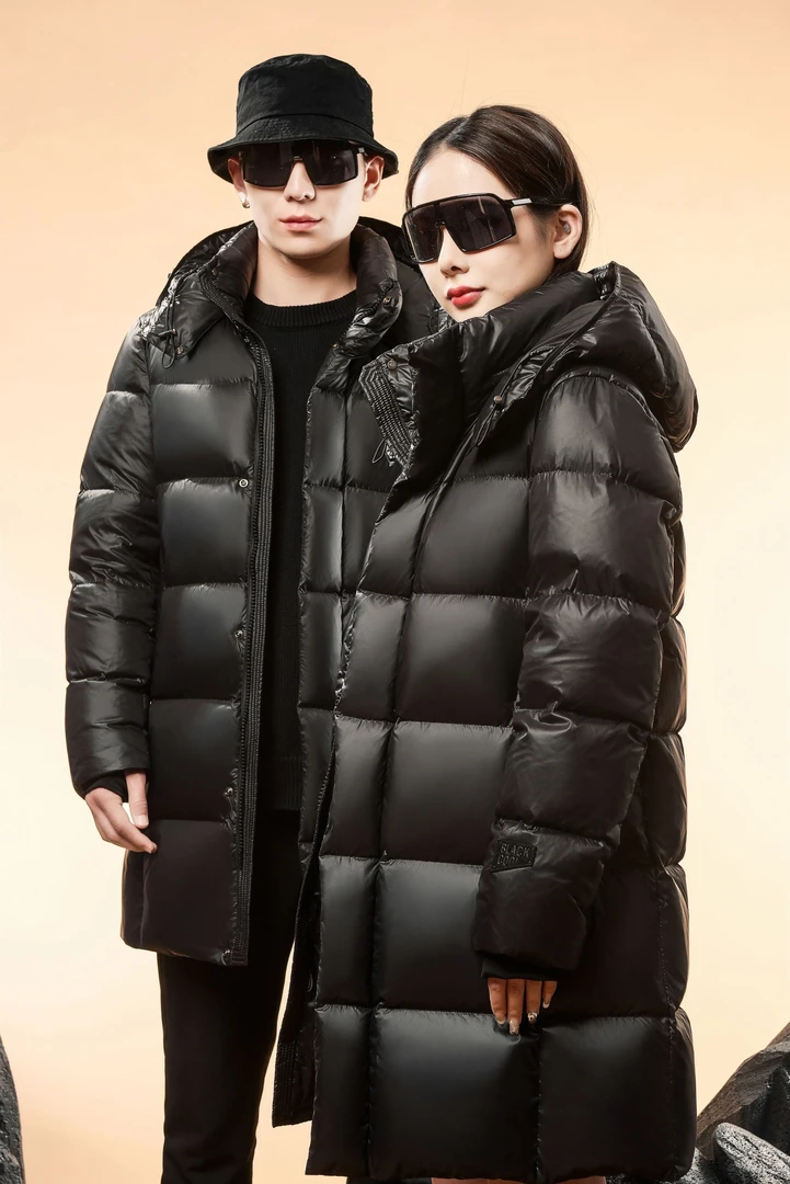 818#情侣款90白鹅绒中长款黑钻系列加厚外套