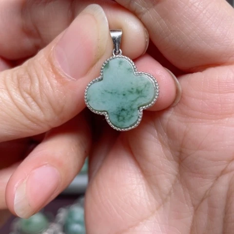 透闪石-蛇纹石玉颈饰银S925镶嵌