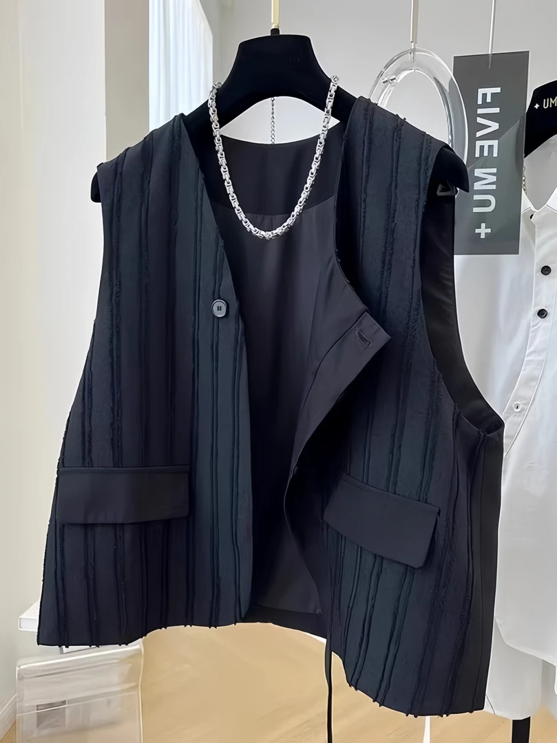 简约不规则时尚小众独特肌理感斜门襟领短款西装马甲背心马夹简约