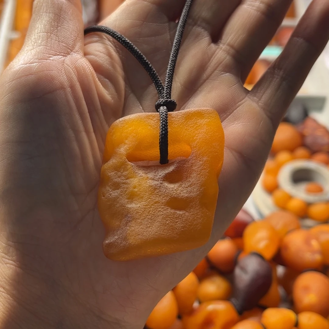琥珀裸石未镶嵌天然蜜蜡吊坠