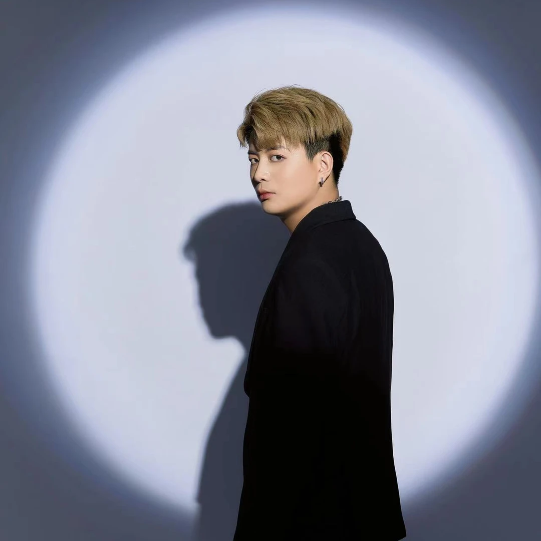 寇麟签名明信片照片