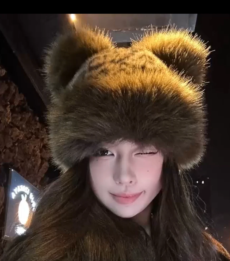 复古豹纹耳朵毛绒蒙古帽子女款秋冬季加厚保暖仿皮草护耳盆帽