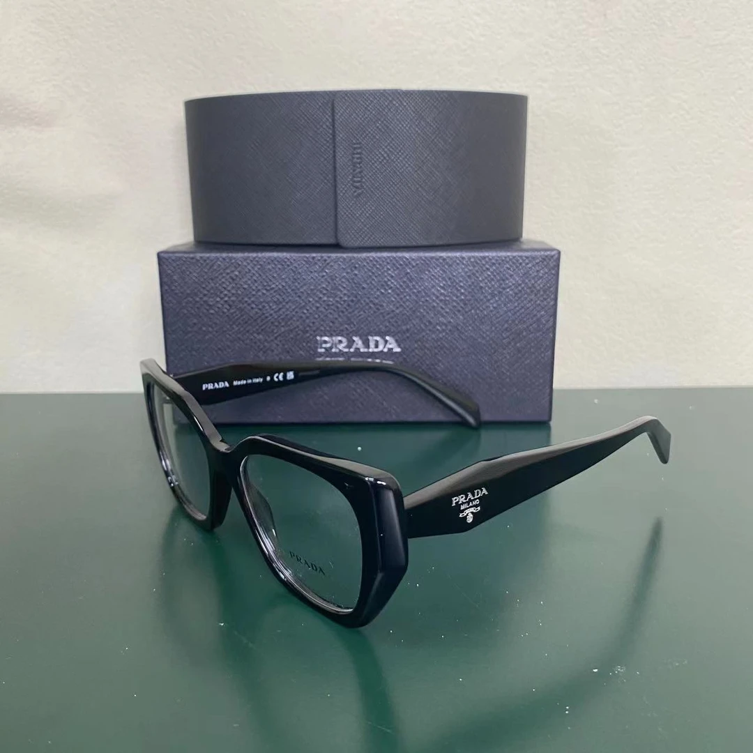 99新 Prada/普拉达 黑色平光镜