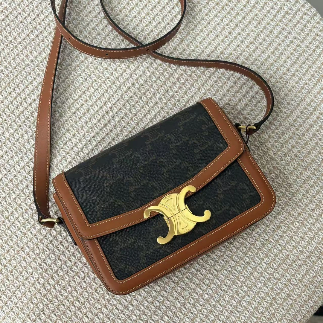 95新 Celine/思琳 凯旋门老花TRIOMPHE小号手袋