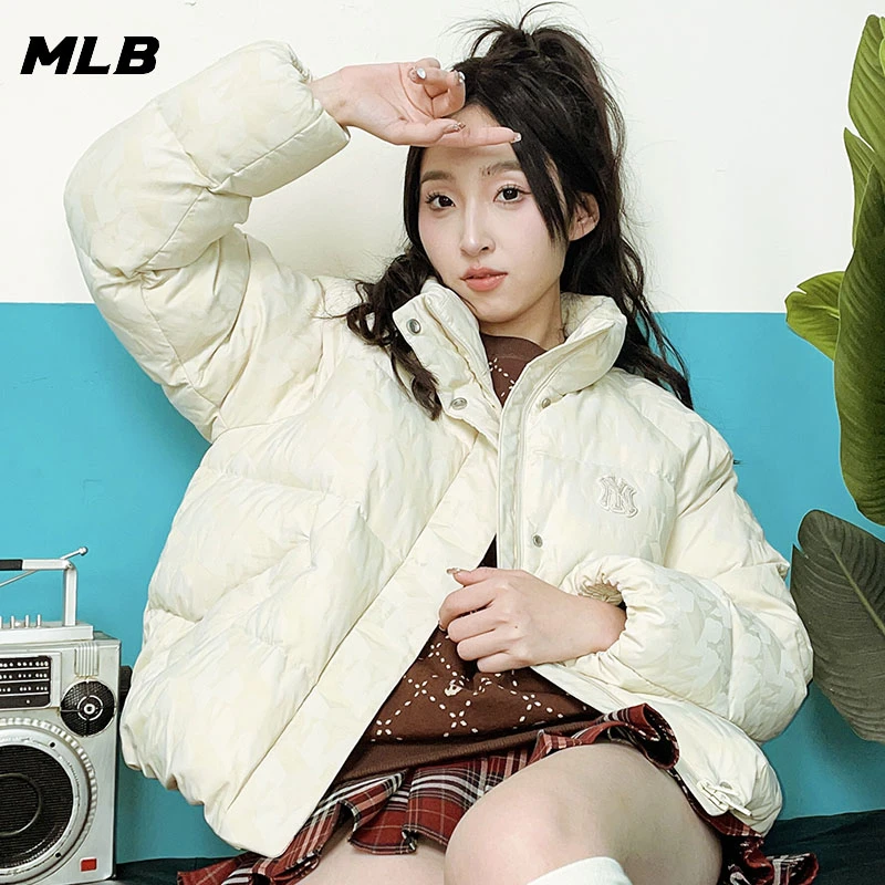 MLB女士浅米色羽绒服新款老花棉羽时尚立领休闲外套3FDJM0236