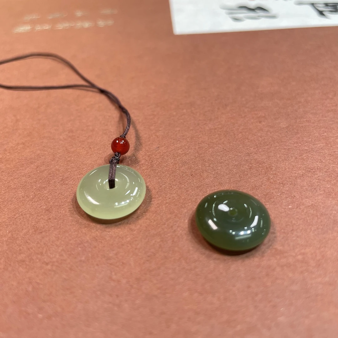 国玉天工002百搭和田玉平安扣（多样性发货一件）