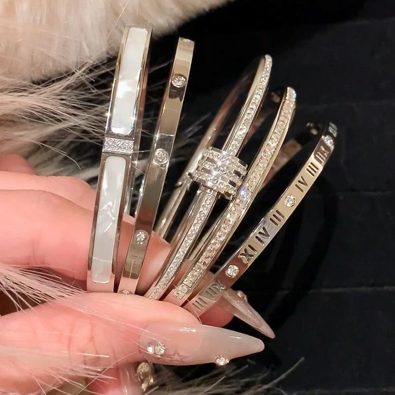 铜合金塑料手镯 ~浪漫至上不掉色手镯ins小众百搭款轻奢高级满钻