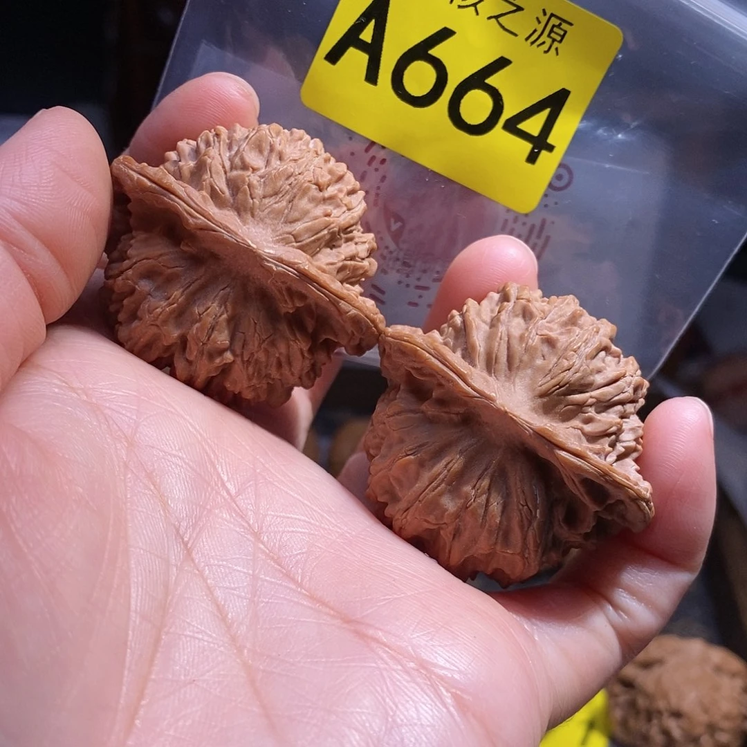 桃核吊坠43红皮帽子全品……