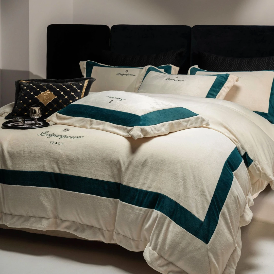 【宝丽缇】2024冬款新品雪芙绒轻奢刺绣撞色系列加厚保暖四件套