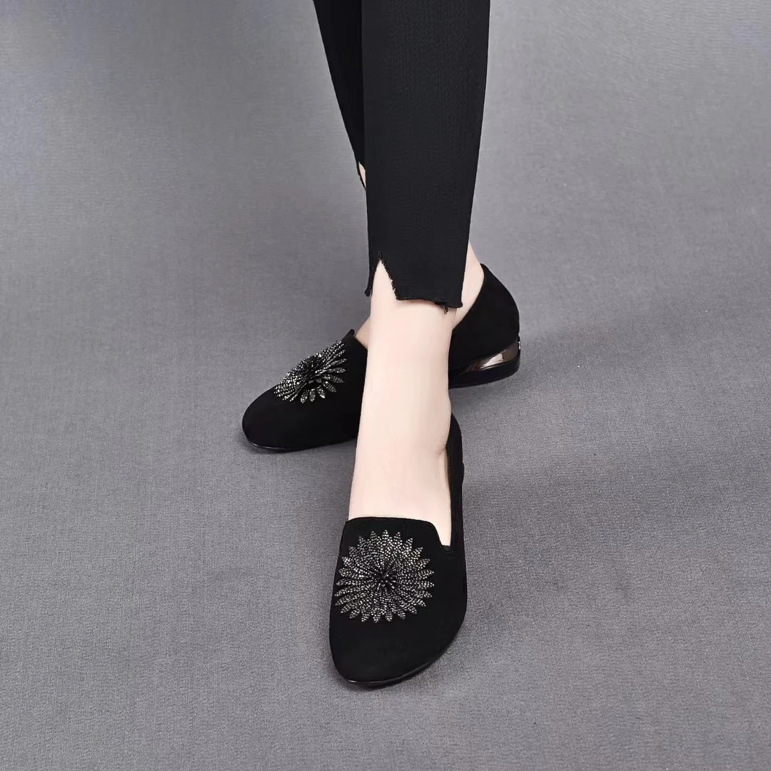 圆头乐福鞋真皮中口磨砂皮豆豆鞋粗跟单鞋软皮软底羊皮水钻女鞋子