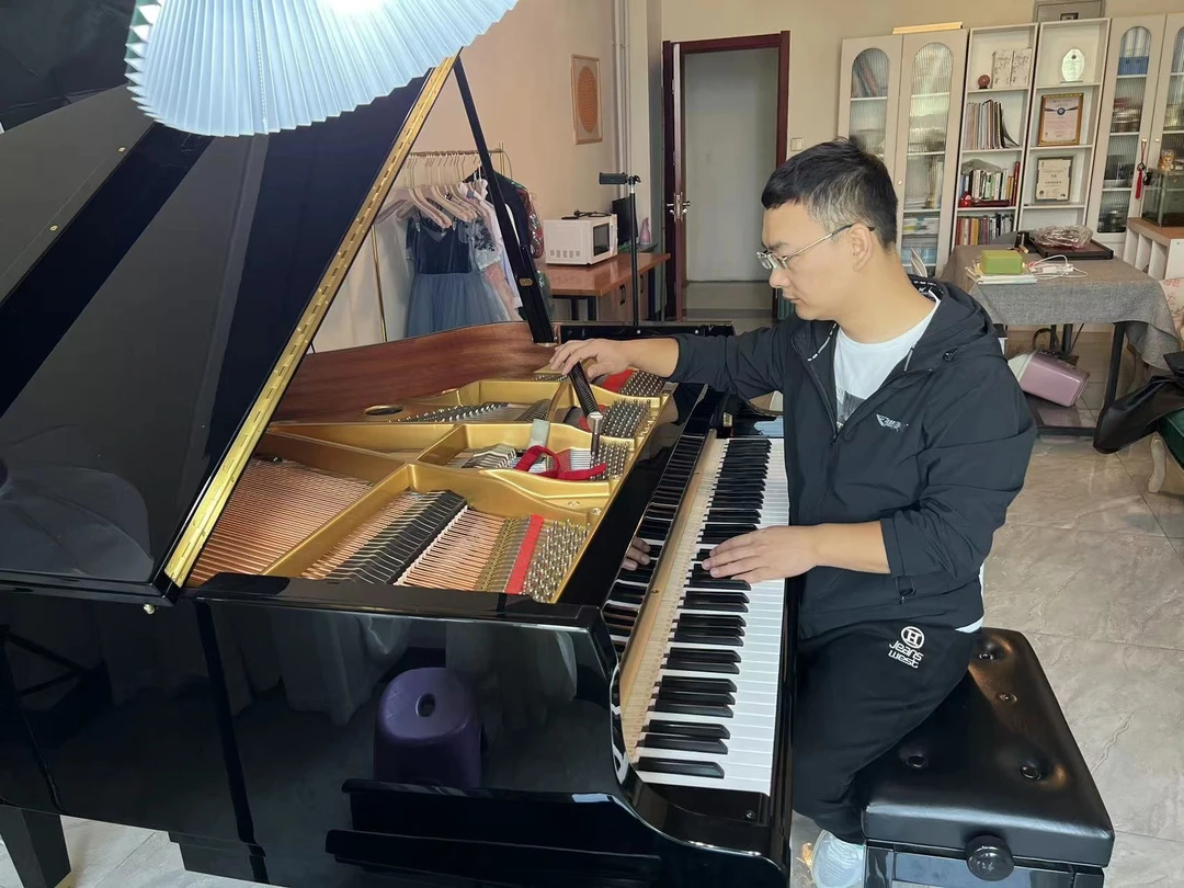 山西专业钢琴调律钢琴维修高级钢琴调律师上门服务专业（仅限山西）