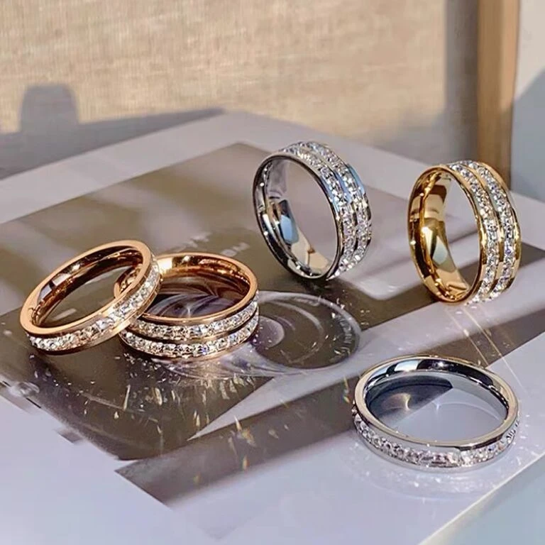 -/动曲 钛钢戒指 时尚钛钢满天星戒指情侣指环对戒ins小众设计感