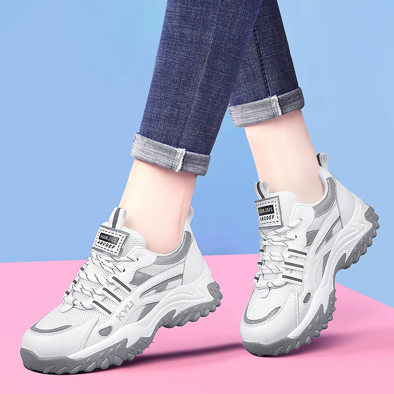 真皮加绒老爹鞋女秋冬百搭女鞋2025新款厚底杏色女款运动鞋休闲鞋
