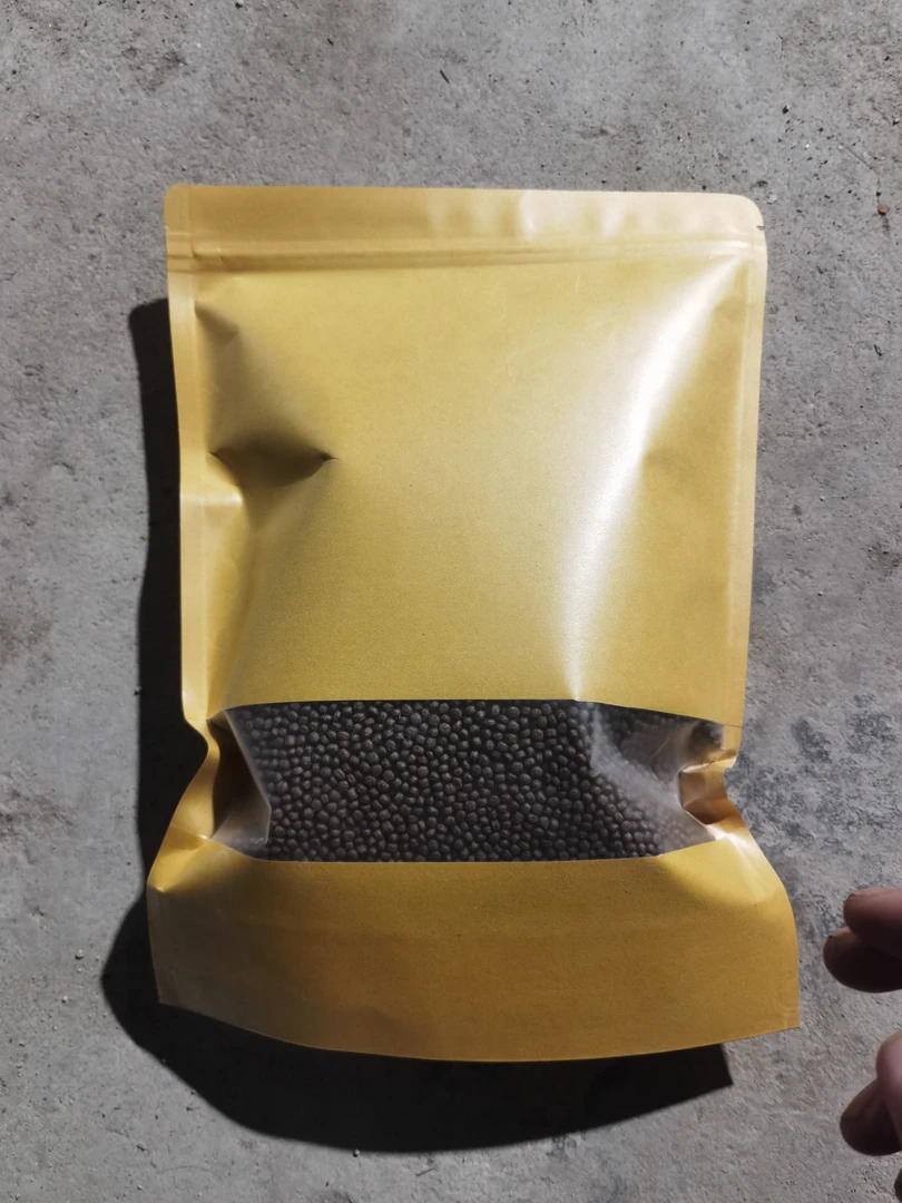 养殖场专用蝴蝶鲤饲料  简易包装  发出以后不退换