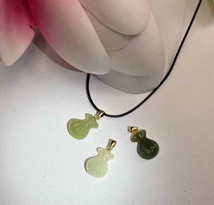 和田玉S925银扣头福袋/钱袋/代代有钱/多样性发其一/编号：066