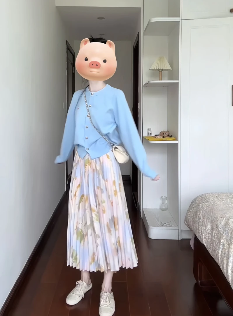 韩系穿搭小香风蓝色圆领短款软糯毛衣开衫女高腰半身裙两件套早秋