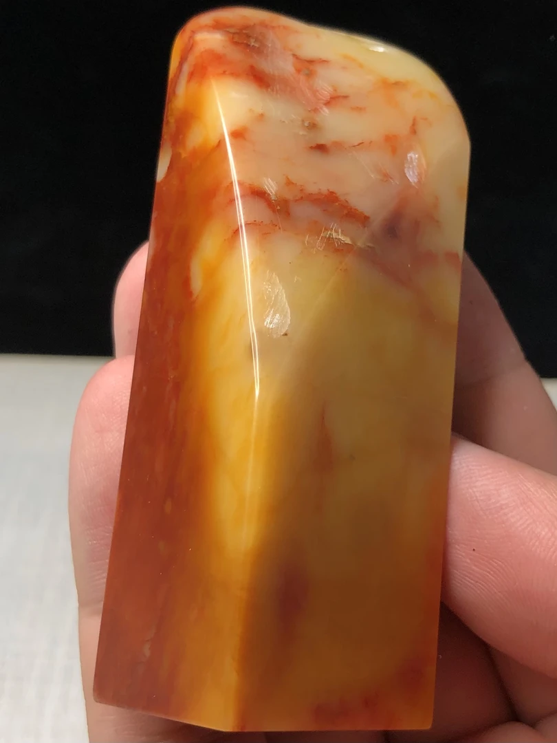 寿山石。寿山老坑夹板芙蓉素章