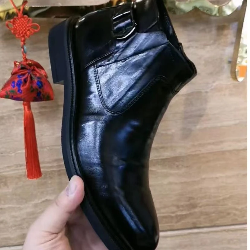 新款高品质全皮面休闲百搭男鞋