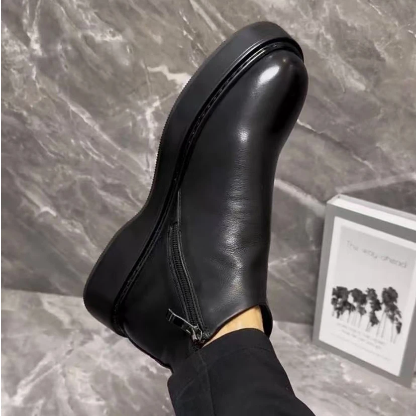 新款高品质全皮面休闲百搭男鞋