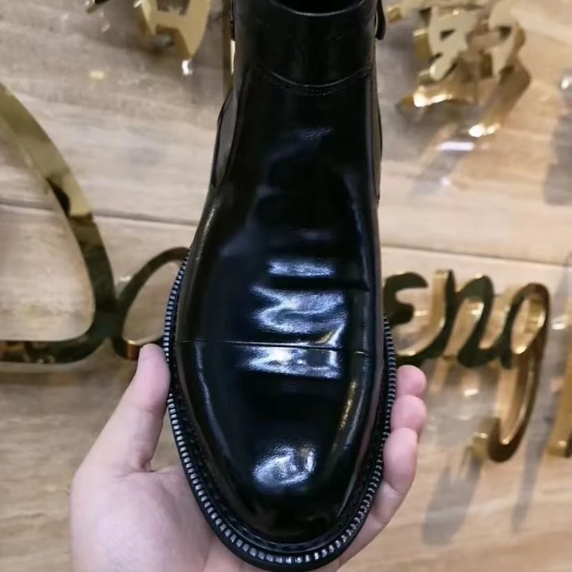 新款高品质全皮面休闲百搭男鞋