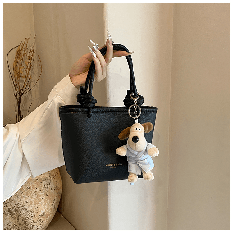 今年流行包包女式2024新款夏天斜挎包高级感流行时尚单肩包水桶包