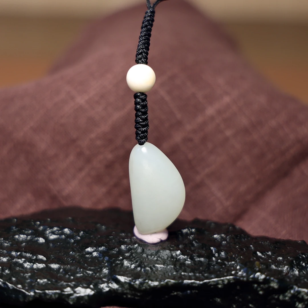 秋会长的和田玉新疆天然白玉籽原石手机坠车钥匙挂件