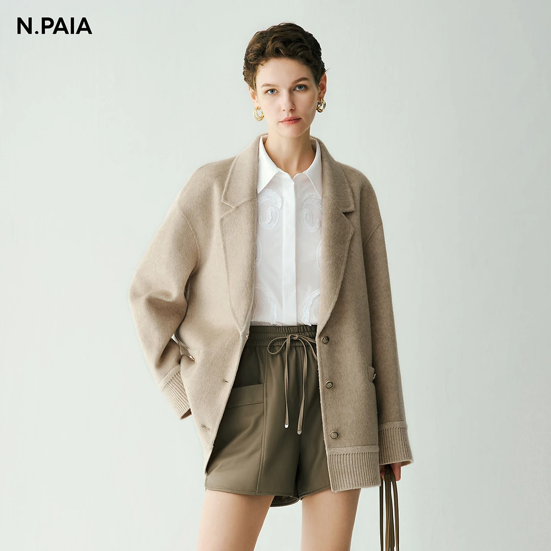 恩派雅2024秋新款阿尔巴卡螺纹拼接一手长毛呢短外套女XNJIW1214A