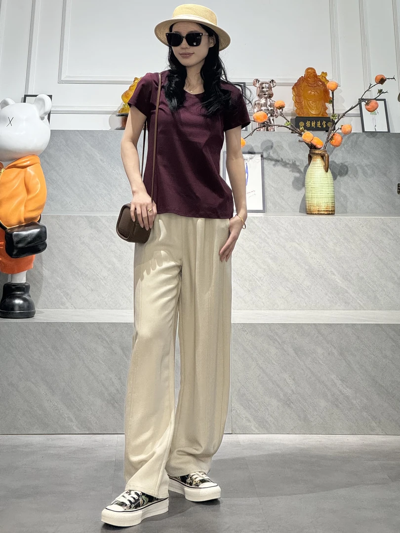 意大利净版U型领T恤