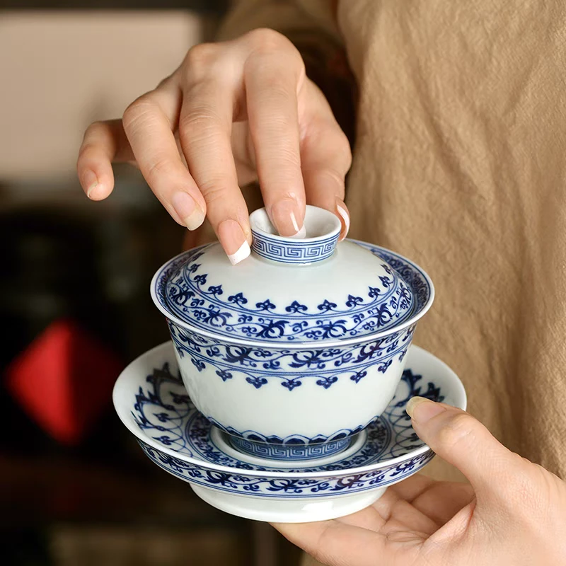 景德镇手工手作釉下彩青花瓷宝相纹高足元宝三才盖碗