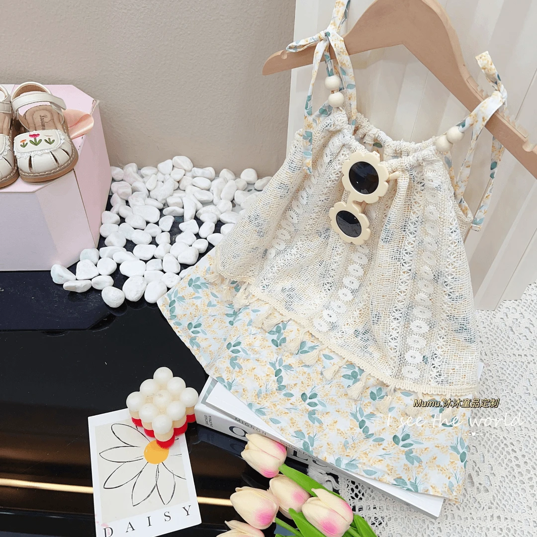 女童蕾丝连衣裙夏季新款2024沙滩度假洋气A字裙小童挂脖吊带裙潮