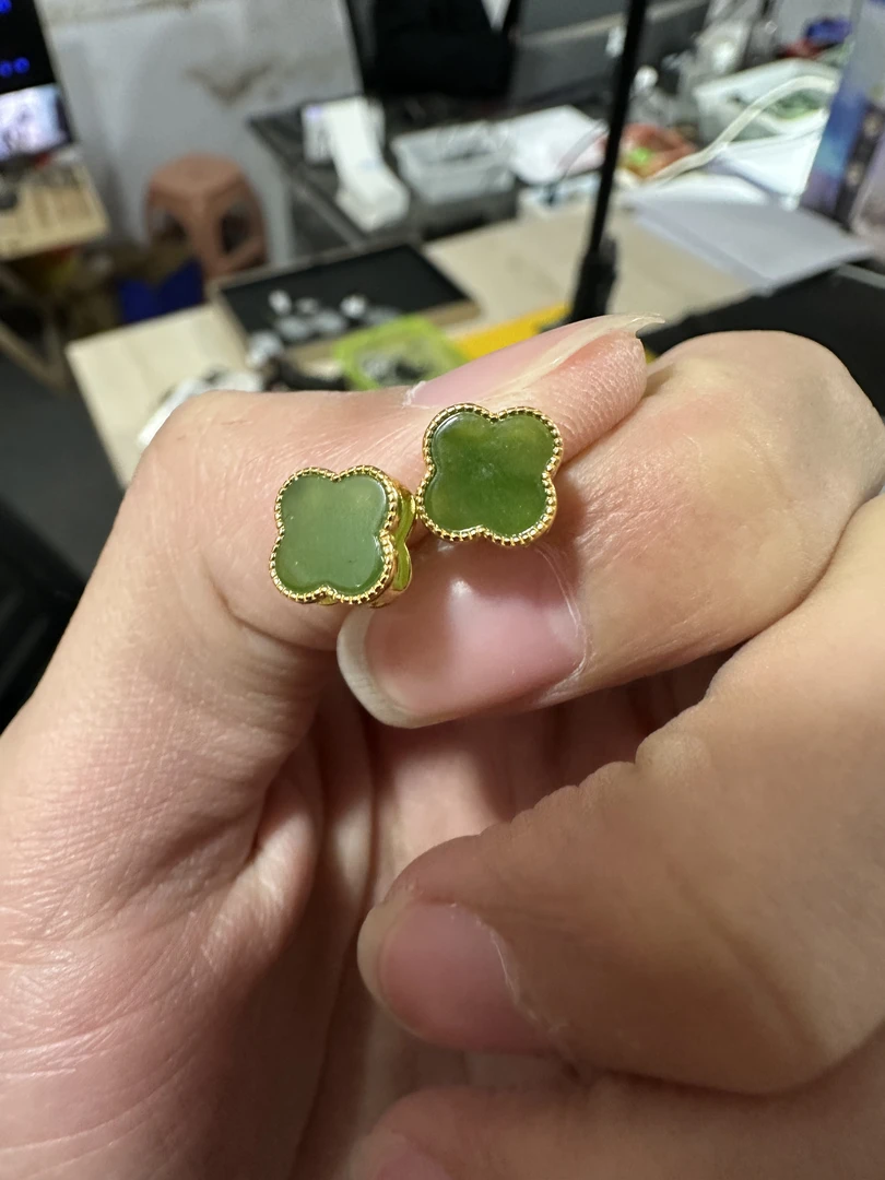 和田玉碧玉四叶草耳钉多样性拍一发一