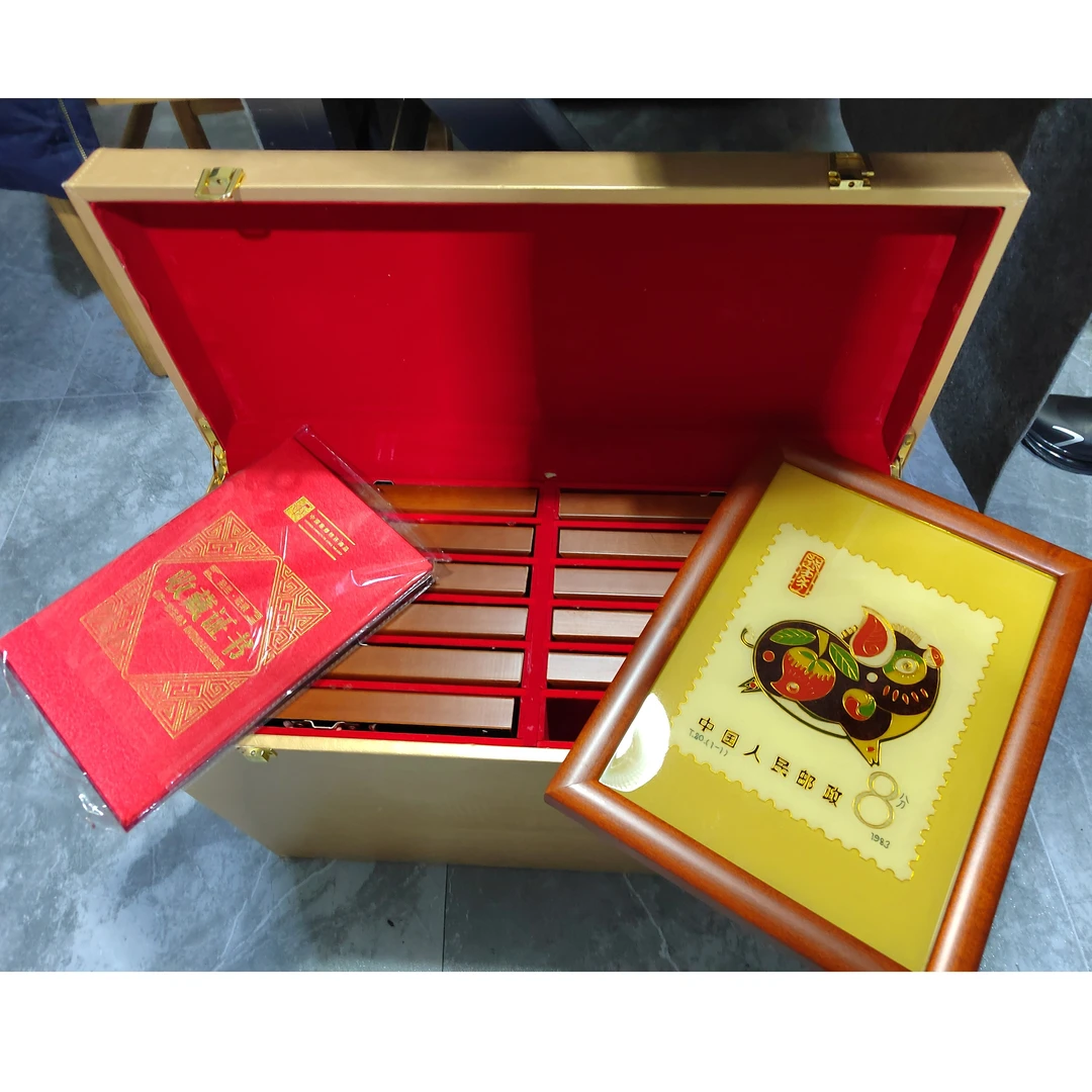 《第一轮生肖》构图掐丝珐琅工艺画