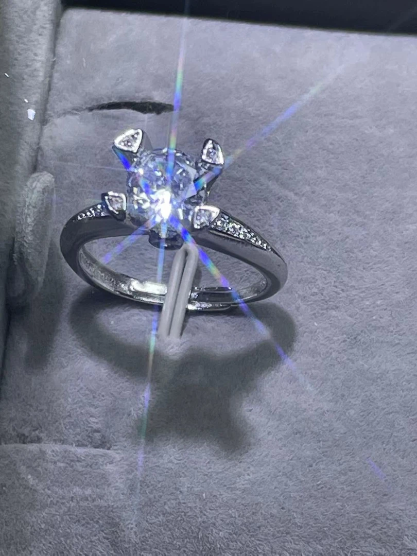 戒指 星光璀璨 精美戒指008