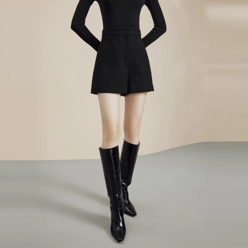 LIME/莱茵【自在从绒】冬季高腰短款时尚短裤黑色LDFD9AWSP305