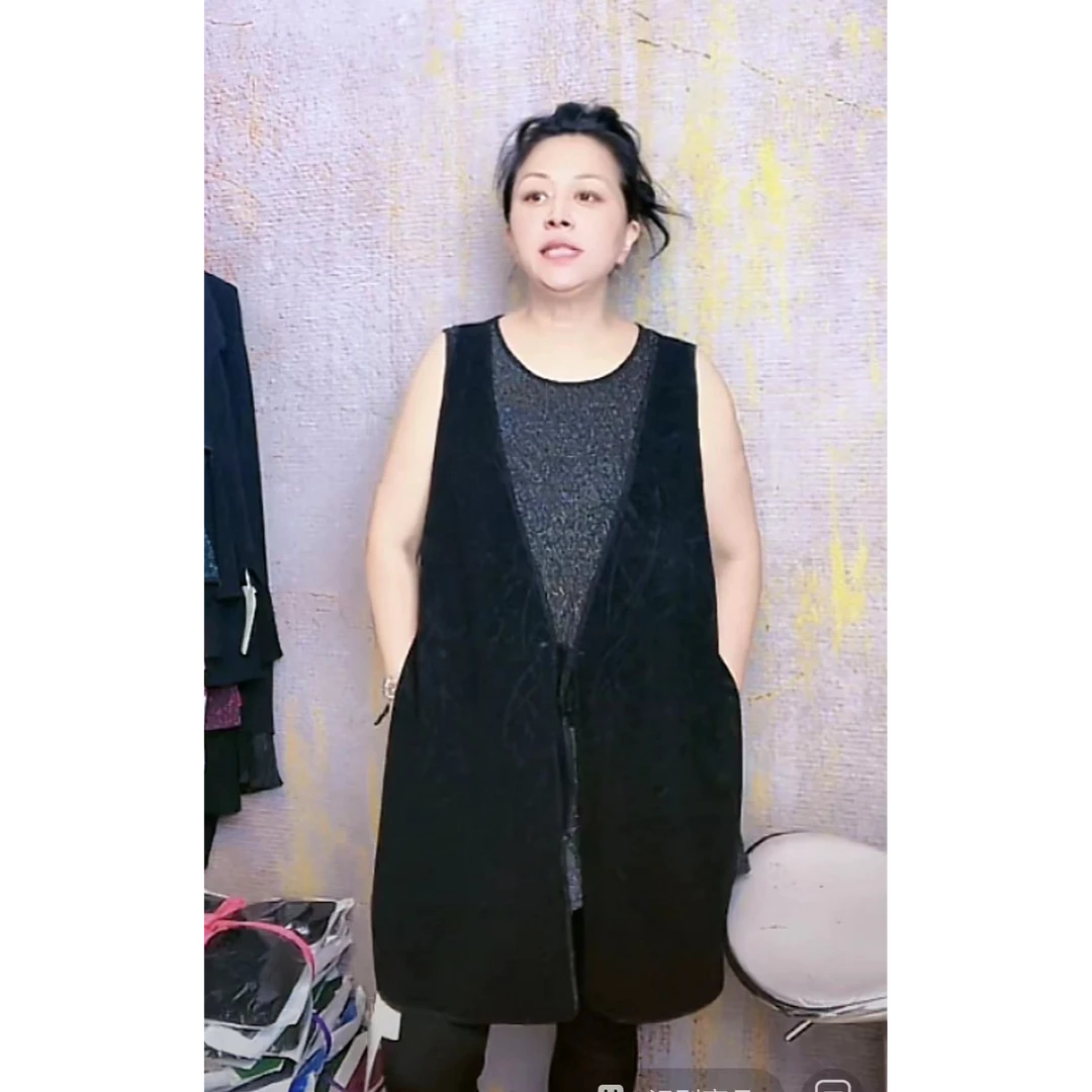 妙唐亮丝时尚大码新款弹力女士马甲3133黑蜘蛛