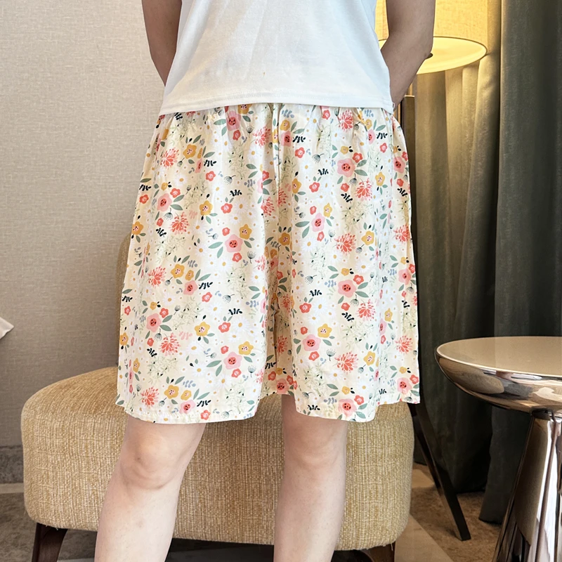 新款碎花女夏凉薄款棉绸短裤人造棉居家裤睡裤宽松家居大码休闲裤