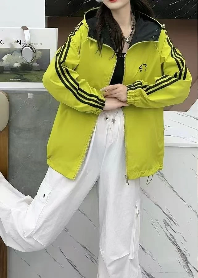 2409-2-DQ绿色连帽时尚冲锋衣外套（85-140）