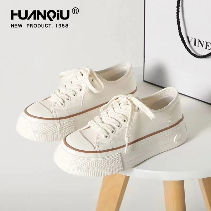 环球厚底帆布鞋女2024秋季新款潮小众透气经典小白鞋低帮超火板鞋