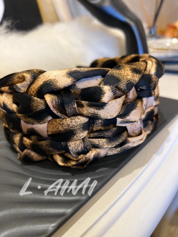 【L•AiMi】【点墨】宽版豹纹高颅顶发箍发饰