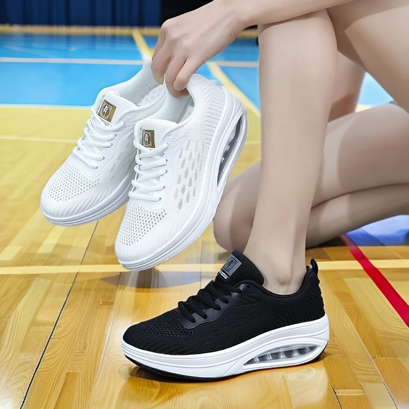 白色飞织摇摇运动鞋广场舞女鞋透气舞蹈鞋气垫底曳步跳舞佳木斯操