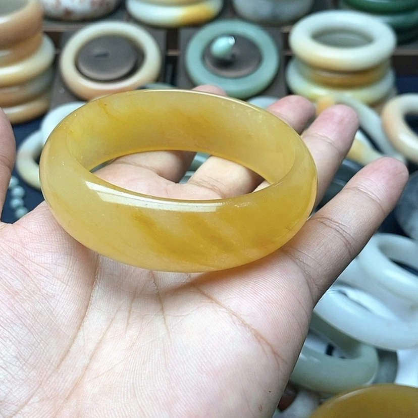 【闪购商品】石英质玉手镯合金果*