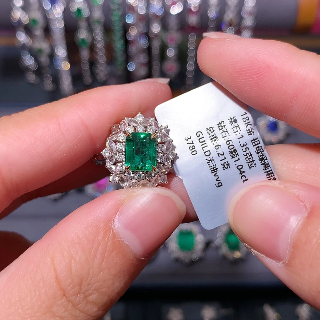 【闪购商品】祖母绿戒指18K金镶嵌