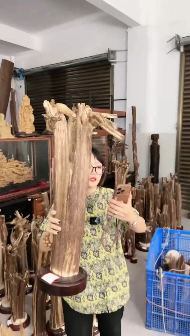 【闪购商品】沉香摆件沉香摆件+底座B93