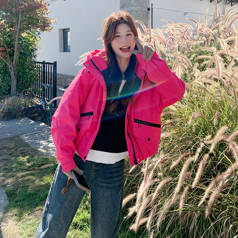 玫红色短款羽绒派克服女冬2024新款高级感美式冲锋衣皮衣外套女