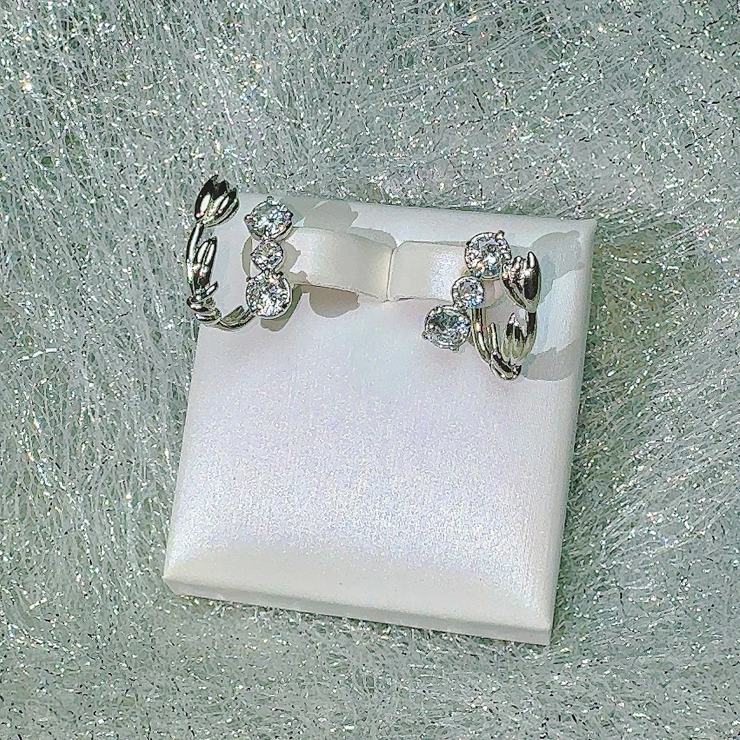 铜合金合成锆石耳饰 时尚简约个性耳环【Maybee】24111