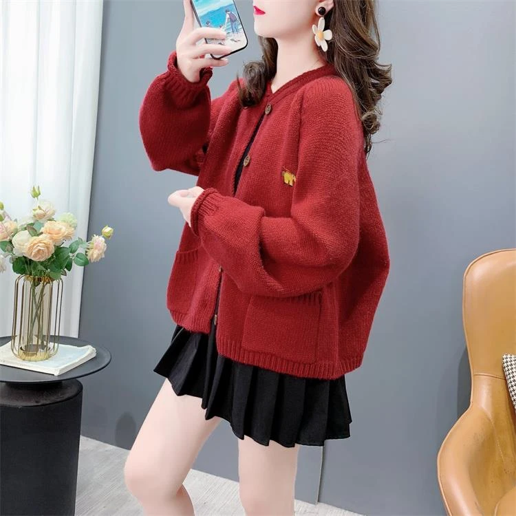 温柔风复古卷边刺绣针织开衫女春秋2024新款宽松百搭短款毛衣外套